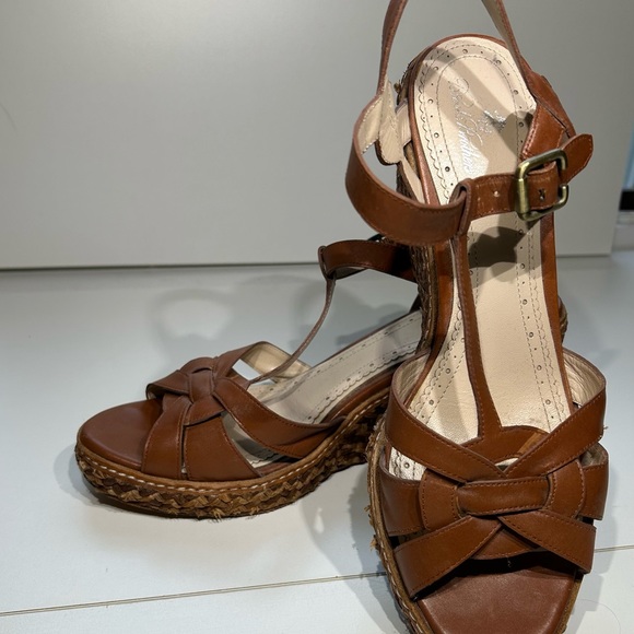 Brooks Brothers Espadrilles.Color: Tan Size 9 - Picture 5 of 7